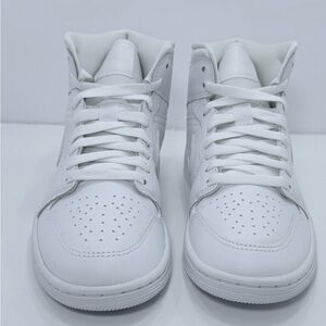 WMNS AIR JORDAN 1 MID TRIPLE WHITE